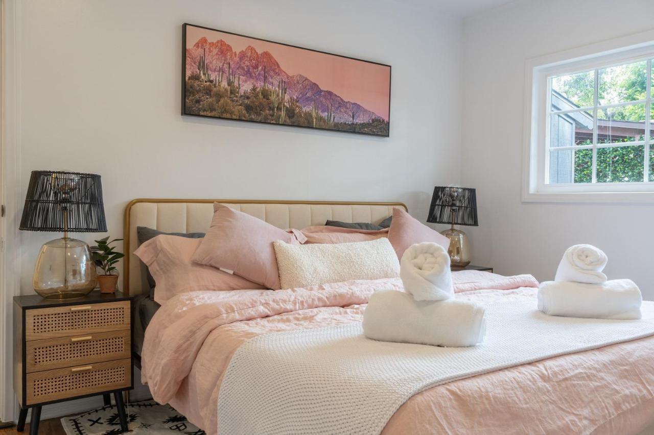Angel&Rose Universal Hollywood Heated Pool House King Bed ลอสแอนเจลิส ภายนอก รูปภาพ